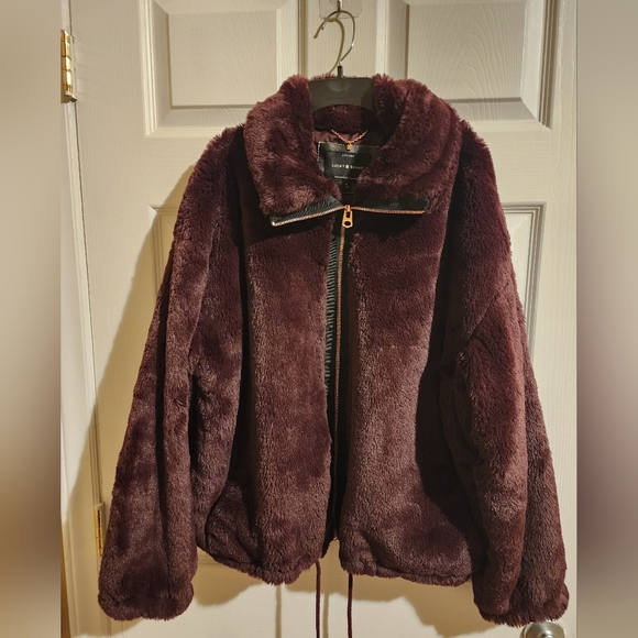 Lucky Brand Jackets & Blazers - Lucky Brand Burgundy Teddy Jacket with Oversized Fit and Cozy Plush Texture Nwot